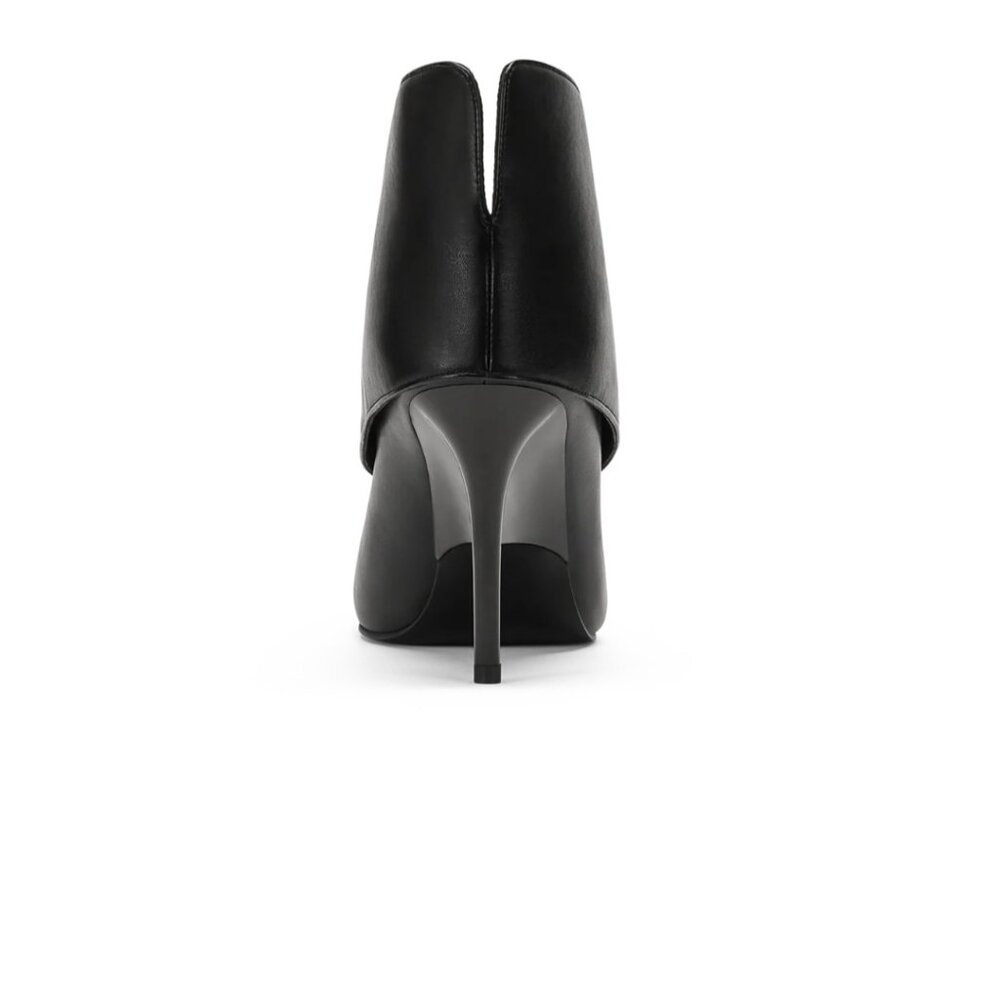 REV CUFF HEEL BLACK by Jordyn Woods - Picture 2 of 5